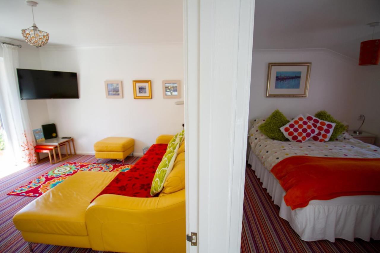 Krissie'S Apartment Marazion Bagian luar foto
